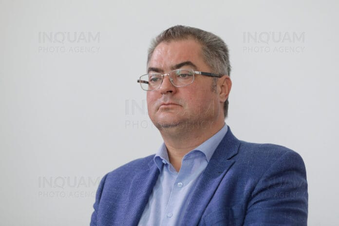 Directorul